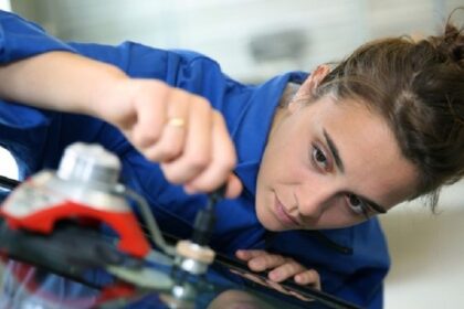 Primer empleo sin experiencia: qué pueden hacer los jóvenes y revisar las empresas