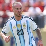 Alexis Mac Allister  se refirió al retiro de Lionel Messi y pidió por la continuidad de Lionel Scaloni en la Selección