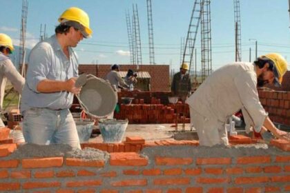 “Salario UOCRA 2026: ¿Cuánto gana un albañil tras la última escala?”