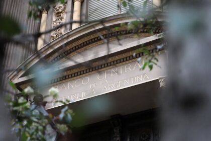 Las reservas del BCRA bajaron de los u$s48.000 millones por primera vez en dos meses, arrastradas por el desplome del oro