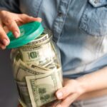 Dólar colchón: los argentinos sumaron u$s734 millones a sus ahorros fuera del sistema, ¿cuánto guardan en total?