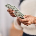 El dólar se sostiene cerca de los $1.520 y apunta a cerrar el mes nuevamente a la baja