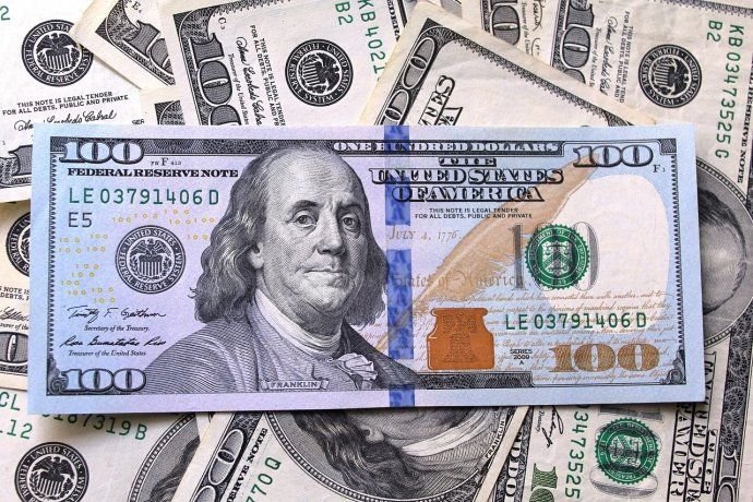 En el mercado minorista, en tanto, el dólar se mantuvo en $1.535 para la venta en el Banco Nación En el mercado minorista, en tanto, el dólar se mantuvo en $1.535 para la venta en el Banco Nación