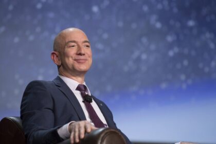 Boom espacial: Blue Origin disparó la riqueza de Jeff Bezos hasta los u$s368.500 millones