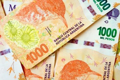 Las grandes empresas incrementaron los aumentos de sueldo a cuatro instancias en 2026