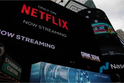 Netflix cae en Wall Street tras proyectar débiles ganancias y despedir al 6% de su personal