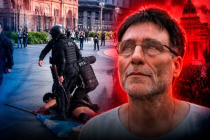 Detuvieron al Padre Paco y dos militantes kirchneristas por intentar entrar a la fuerza y semidesnudos a Casa Rosada