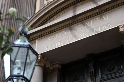 El BCRA desaceleró el ritmo semanal de compras, pero las reservas se consolidaron arriba de los u$s50.000 millones