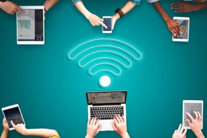 Telecom, Claro y Telecentro disputan la fibra óptica en Argentina