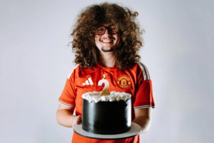 La frustración del hincha del Manchester United que lleva 751 días sin cortarse el pelo: “No sé cuantó podré soportar”