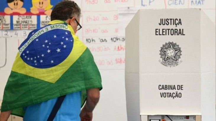 La elección brasileña agrega un nuevo foco de incertidumbre para los mercados argentinos y la relación bilateral. La elección brasileña agrega un nuevo foco de incertidumbre para los mercados argentinos y la relación bilateral.